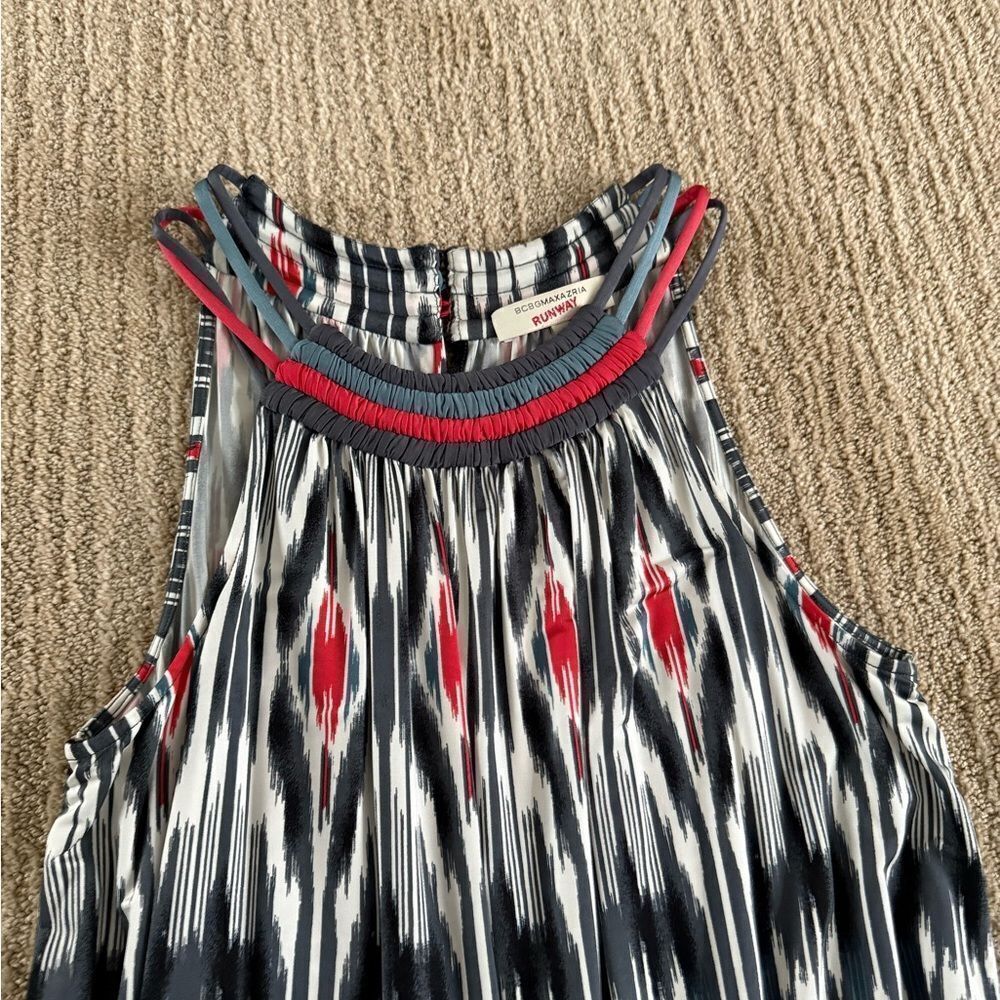 BCBGMaxAzria RUNWAY Patterned Blouse - Picture 4 of 7
